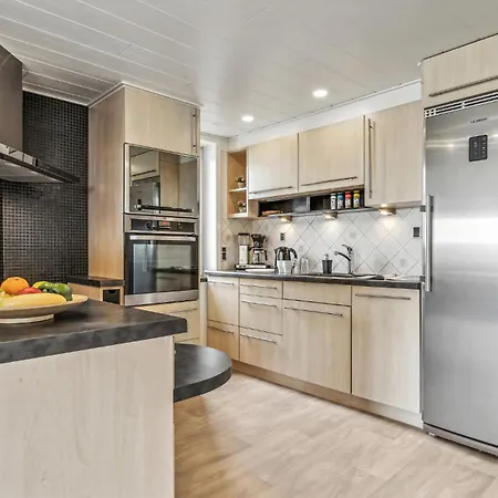 Stunning In V With Wifi